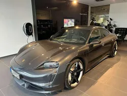 Grau Gebraucht 2020 Porsche Taycan Turbo Limousine | 73.950 € (Fairer Preis)