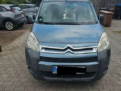 Grau Gebraucht 2009 Citroën Berlingo Van / Kleinbus | 3.800 € (Fairer Preis)