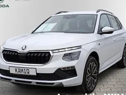 Moonweiss metallic Neu 2025 Skoda Kamiq Drive SUV | 23.490 € (Fairer Preis)