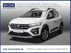 Weiß Gebraucht 2021 Dacia Sandero Stepway Kleinwagen | 14.870 € (Fairer Preis)
