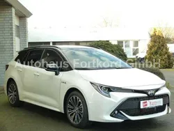 Novaweiss / mystic schwarz Gebraucht 2020 Toyota Corolla Style Kombi | 21.480 € (Fairer Preis)