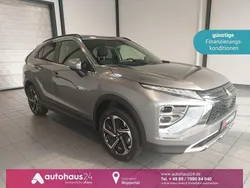 Grau Gebraucht 2022 Mitsubishi Eclipse Cross Plus SUV | 25.890 € (Etwas zu teuer)