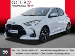 Weiß Neu 2025 Toyota Yaris Hybrid Comfort Limousine | 27.689 € (Fairer Preis)