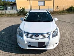 Weiß Gebraucht 2010 Toyota Avensis T2 Kombi | 4.400 € (Fairer Preis)