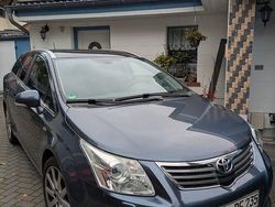 Grau Gebraucht 2009 Toyota Avensis TEC-Edition Kombi | 8.000 € (Etwas zu teuer)