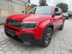 Rot Gebraucht 2023 Jeep Avenger EV Longitude SUV | 28.900 € (Etwas zu teuer)