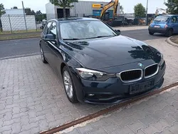 Blau Gebraucht 2017 BMW 320 Advantage Kombi | 8.990 € (Guter Preis)