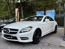 Weiß Gebraucht 2011 Mercedes CLS350 AMG line Coupé | 14.900 € (Superpreis)