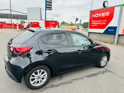 Schwarz Gebraucht 2016 Mazda 2 Kleinwagen | 8.700 € (Superpreis)