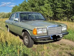 Gebraucht 1983 Mercedes E230 Limousine | 9.500 €