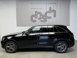 Schwarz unilack Gebraucht 2022 Mercedes GLC200 AMG SUV | 39.450 € (Guter Preis)