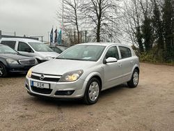 Silber Gebraucht 2004 Opel Astra Limousine | 2.290 € (Teuer)