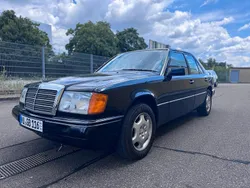 Schwarz Gebraucht 1990 Mercedes E200 Limousine | 6.600 €