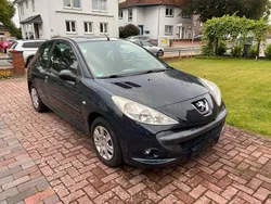 Schwarz Gebraucht 2009 Peugeot 206+ Kleinwagen | 1.390 €