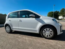 Weiß Gebraucht 2017 VW up! Kleinwagen | 6.700 € (Fairer Preis)