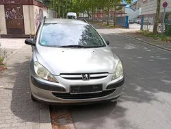 Silber Gebraucht 2002 Peugeot 307 Kombi | 750 €