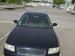 Blau Gebraucht 2002 Audi A3 Ambition Kleinwagen | 600 € (Superpreis)