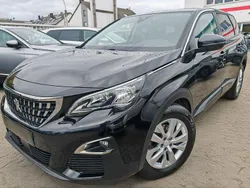 Schwarz Gebraucht 2020 Peugeot 5008 Van / Kleinbus | 15.946 € (Guter Preis)