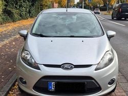 Grau Gebraucht 2011 Ford Fiesta Trend Kleinwagen | 3.500 € (Fairer Preis)