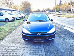 Blau Gebraucht 2001 Peugeot 206 | 1.500 € (Fairer Preis)