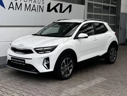 Weiß Gebraucht 2024 Kia Stonic 4 SUV | 20.950 € (Fairer Preis)