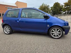 Violet Gebraucht 2001 Renault Twingo Initiale Kleinwagen | 2.499 € (Fairer Preis)