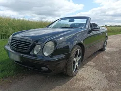 Schwarz Gebraucht 2001 Mercedes CLK320 Cabrio | 10.800 €