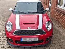 Rot Gebraucht 2013 Mini ONE Kleinwagen | 5.150 €