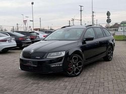 Cerna magic/black magic Gebraucht 2016 Skoda Octavia RS Kombi | 19.900 € (Fairer Preis)