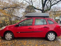 Rot Gebraucht 2008 Renault Clio II Authentique Limousine | 1.200 € (Superpreis)