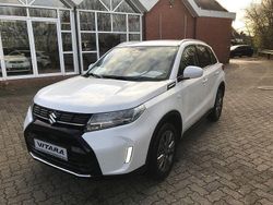 Cool white pearl metallic Neu 2025 Suzuki Vitara Comfort SUV | 23.990 € (Fairer Preis)