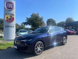 Blau Gebraucht 2018 Maserati Levante SUV | 42.650 € (Guter Preis)