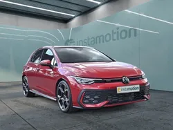 Rot Gebraucht 2024 VW Golf VIII GTI Limousine | 43.580 € (Fairer Preis)