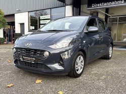 Grau Gebraucht 2023 Hyundai i10 Select Kleinwagen | 11.680 € (Fairer Preis)