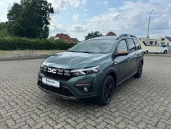 Grün Neu 2025 Dacia Jogger Extreme Van / Kleinbus | 22.980 € (Fairer Preis)