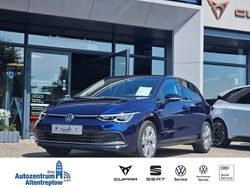 Blau Gebraucht 2022 VW Golf Style Limousine | 23.900 € (Guter Preis)