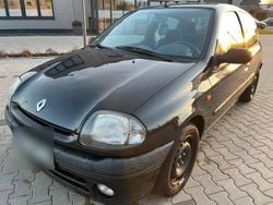 Schwarz Gebraucht 2000 Renault Clio II Basis Kleinwagen | 1.350 € (Guter Preis)