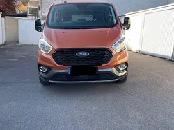 Orange Gebraucht 2023 Ford Tourneo Custom Active Van / Kleinbus | 44.900 € (Guter Preis)