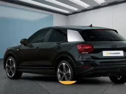 Schwarz Neu 2025 Audi Q2 SUV | 42.749 €
