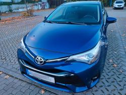 Blau Gebraucht 2016 Toyota Avensis Edition-S Kombi | 8.500 € (Fairer Preis)
