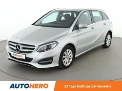 Silber Gebraucht 2016 Mercedes B200 Style Van / Kleinbus | 18.160 € (Fairer Preis)