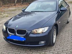Blau Gebraucht 2009 BMW 320 Coupé | 4.999 € (Fairer Preis)