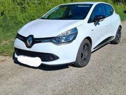 Weiß Gebraucht 2016 Renault Clio IV LIMITED Kleinwagen | 6.100 € (Guter Preis)