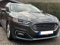Grau Gebraucht 2019 Ford Mondeo Titanium Kombi | 19.900 € (Etwas zu teuer)