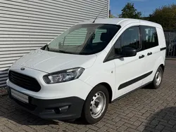 Weiß Gebraucht 2016 Ford Transit Kombi | 5.450 € (Fairer Preis)