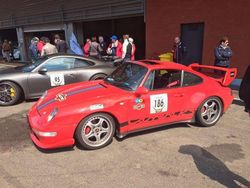 Rot Gebraucht 1994 Porsche 911 Carrera Coupé | 109.993 €