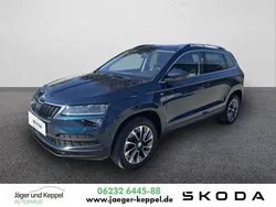 Lavablau metallic met. Gebraucht 2020 Skoda Karoq Drive SUV | 25.900 € (Fairer Preis)