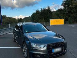Grau Gebraucht 2015 Audi A4 Competition Kombi | 19.499 € (Teuer)