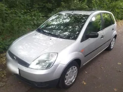 Silber Gebraucht 2002 Ford Fiesta Kleinwagen | 2.000 € (Fairer Preis)