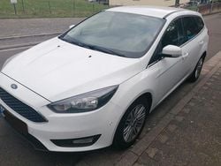 Weiß Gebraucht 2017 Ford Focus Trend Kombi | 7.850 € (Fairer Preis)